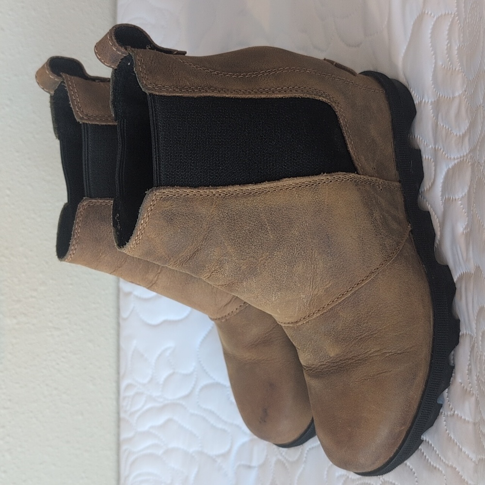 Sorel boots - Picture 2 of 7